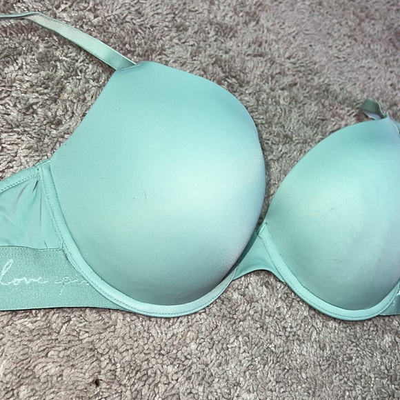 PINK Bra - Picture 3 of 7